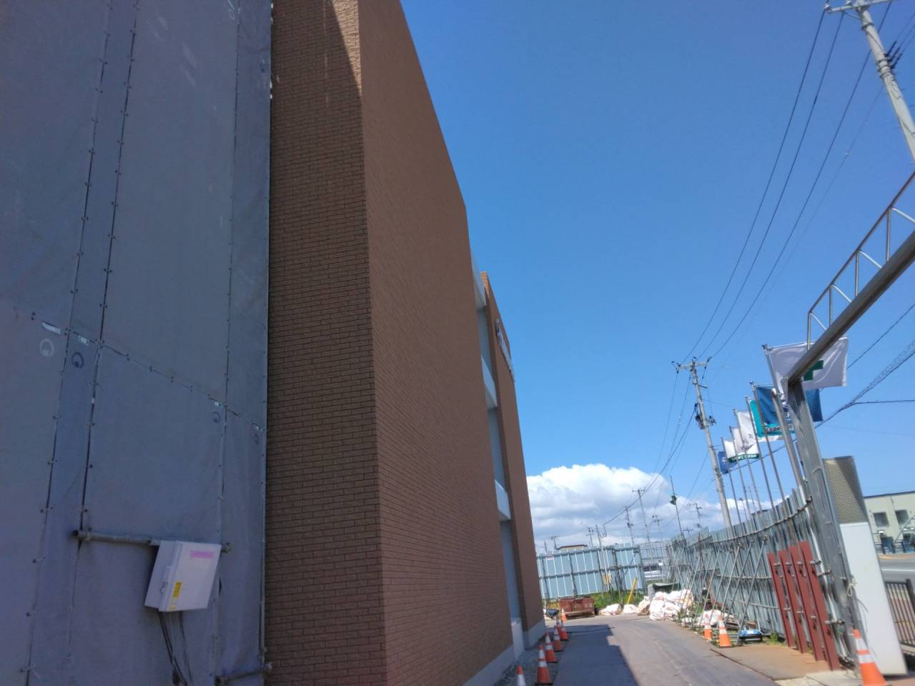 小学校外壁タイル張り パート3